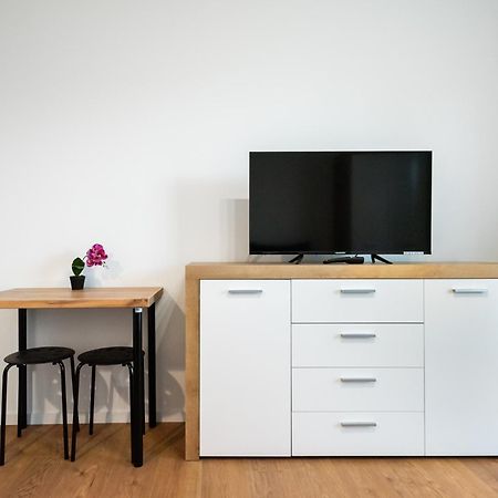 Hohome Comfy Apartments วอร์ซอ ภายนอก รูปภาพ