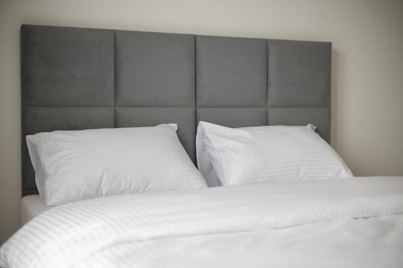Hohome Comfy Apartments วอร์ซอ ภายนอก รูปภาพ