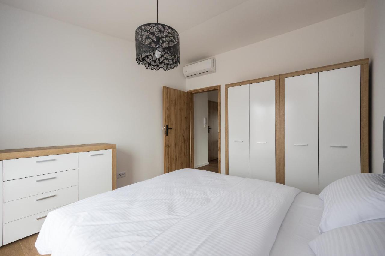 Hohome Comfy Apartments วอร์ซอ ภายนอก รูปภาพ