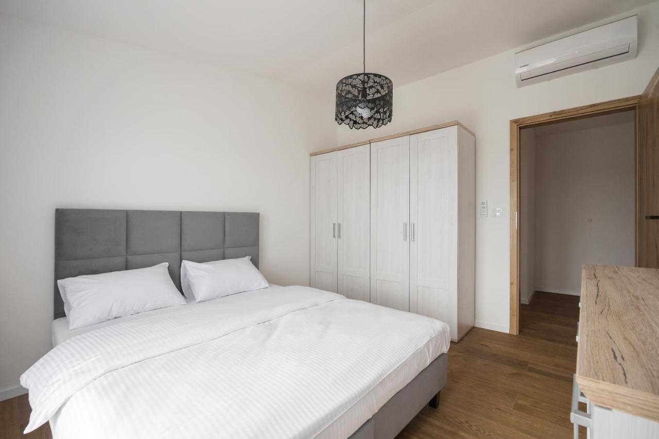 Hohome Comfy Apartments วอร์ซอ ภายนอก รูปภาพ