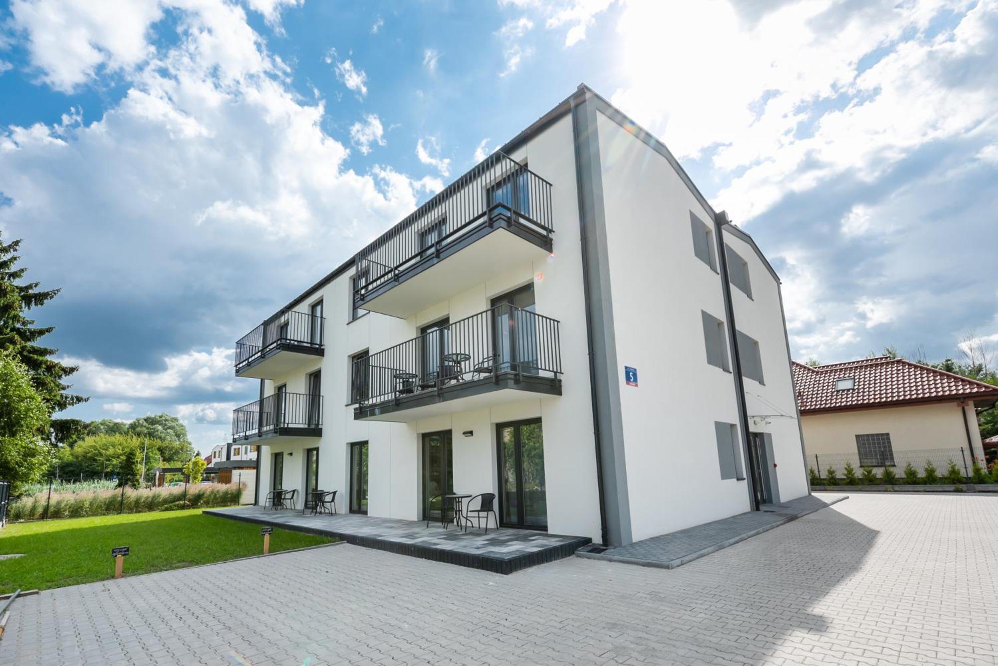Hohome Comfy Apartments วอร์ซอ ภายนอก รูปภาพ