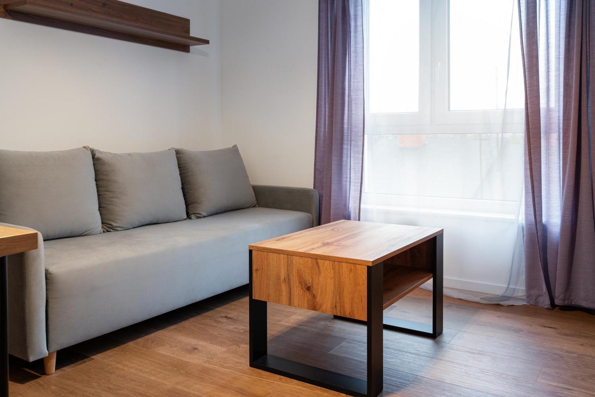Hohome Comfy Apartments วอร์ซอ ภายนอก รูปภาพ
